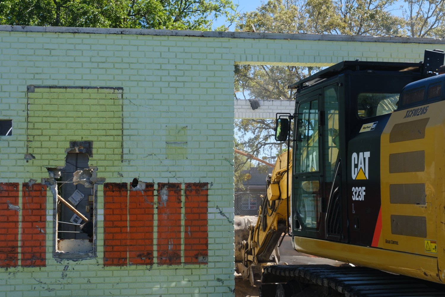 Demolishing the Hutchinson Car Wash AAA Service Company